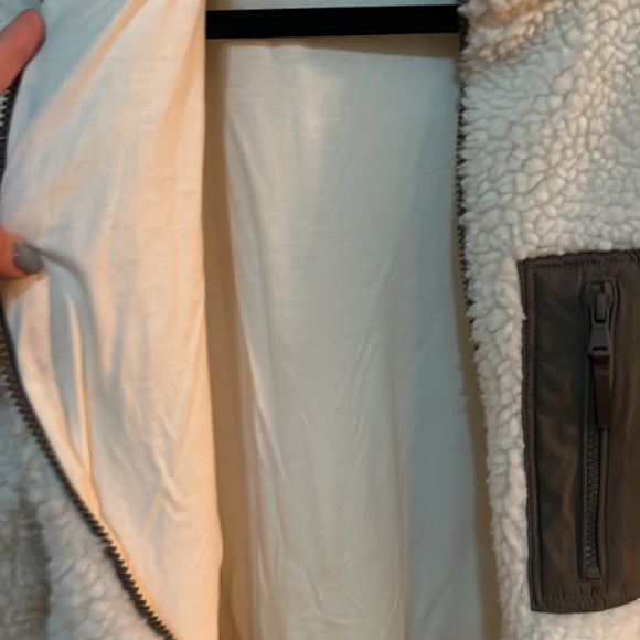 Fabletics Rylan Teddy Jacket - Picture 5 of 9